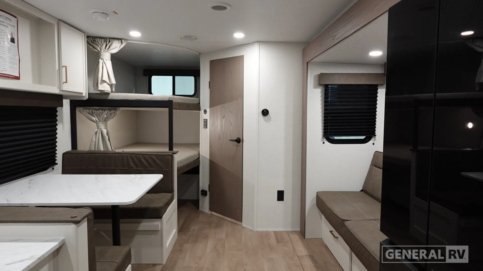 2027 Grand Design Transcend Xplor 26BHX - Photo 3