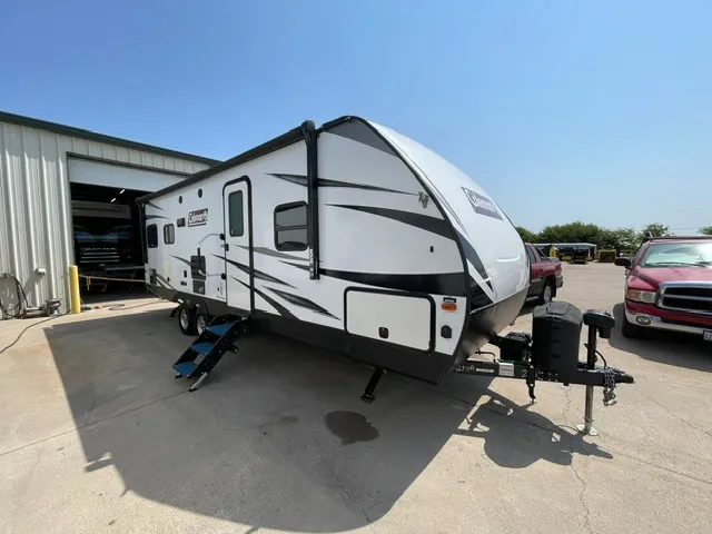 2021 Dutchmen Coleman Light 2515RL - Photo 2