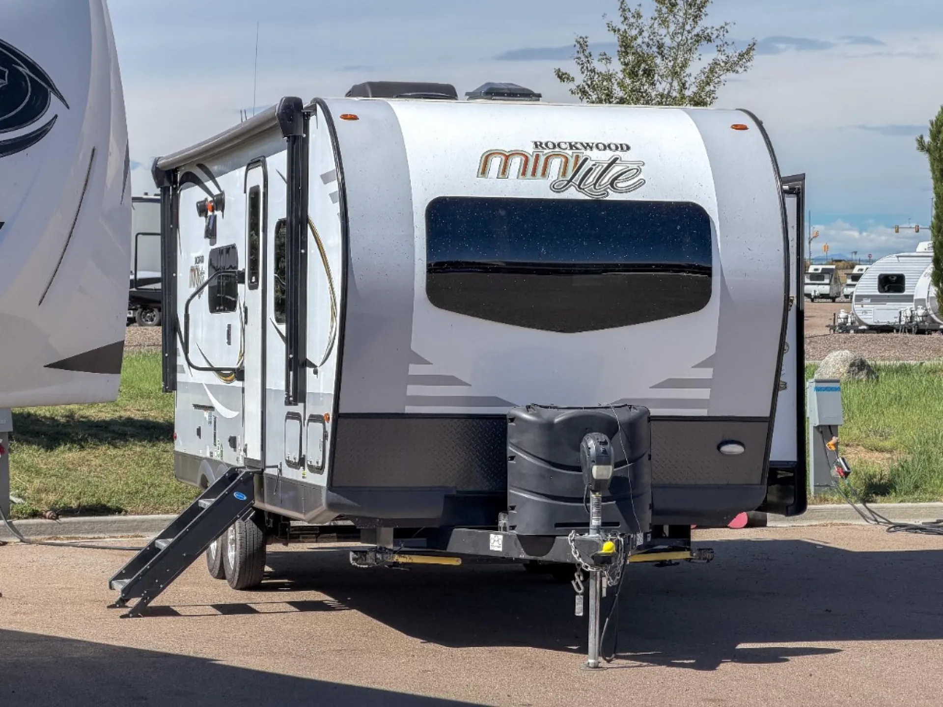 2021 Forest River Rockwood Mini Lite 2204S - Photo 2