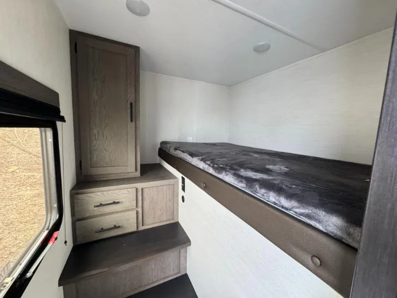 2026 Forest River Cherokee Alpha Wolf 29DCB, Photos photo 13