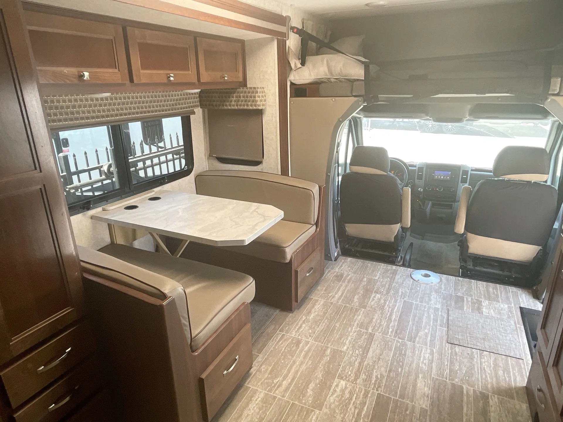 2020 Forest River Sunseeker Mbs 2400S — living area main