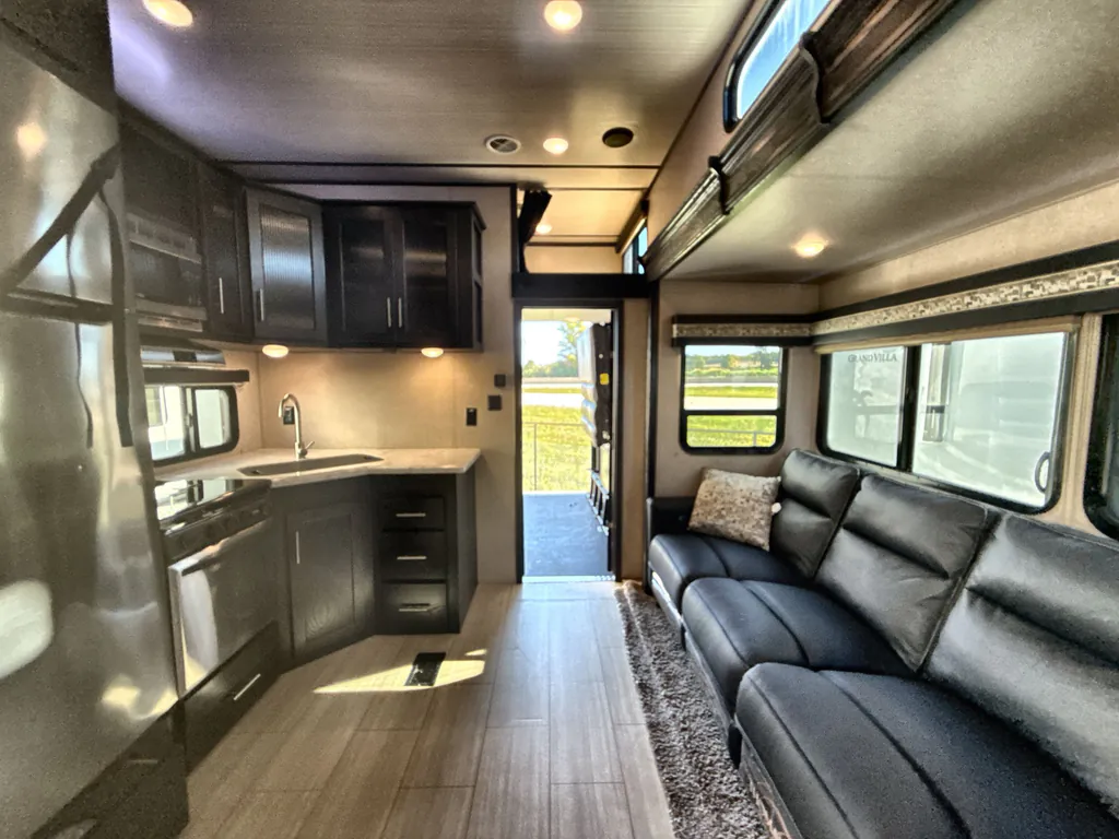 2019 Forest River XLR Nitro 29DK5, Photos photo 2