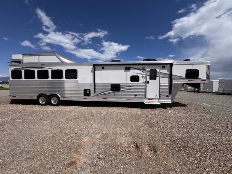 2024 Merhow Summit 5 Horse Trailer with Living Quarters 8514 RWS-S - Photo 3