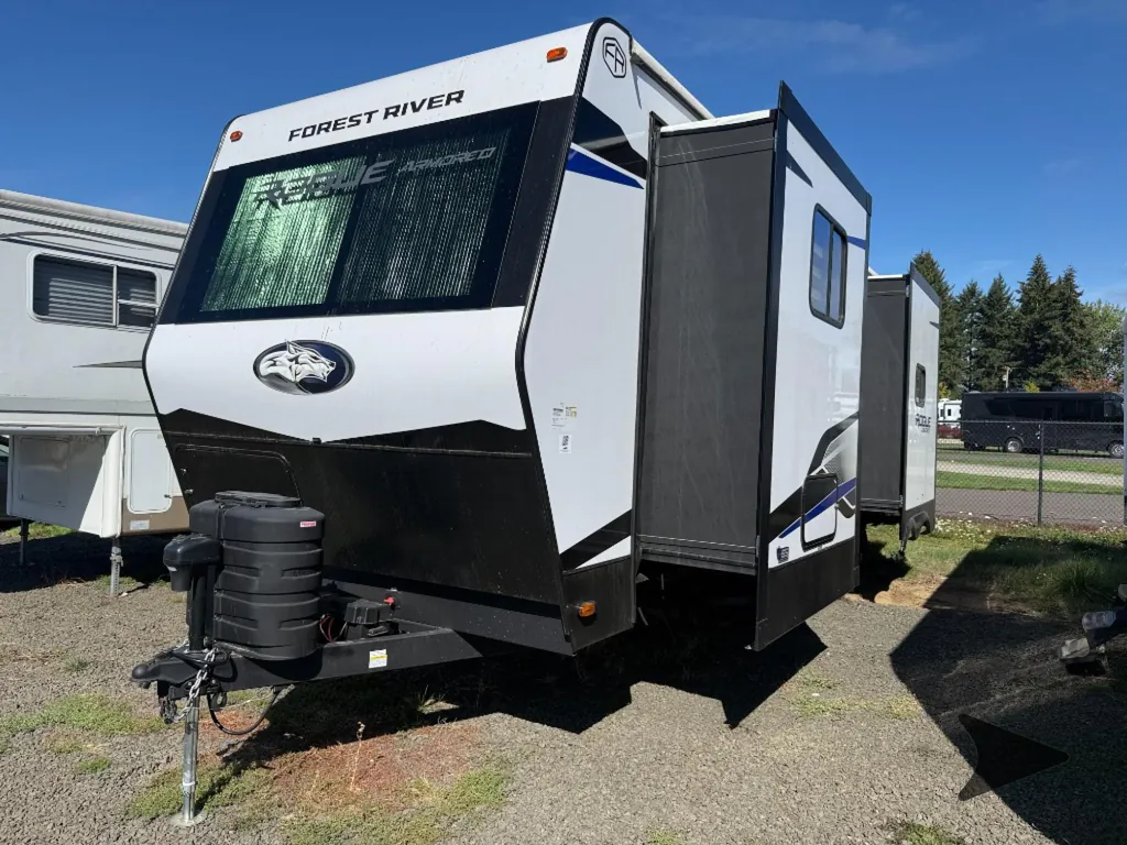2026 Forest River Vengeance Rogue Armored 26L140, Photos photo 4