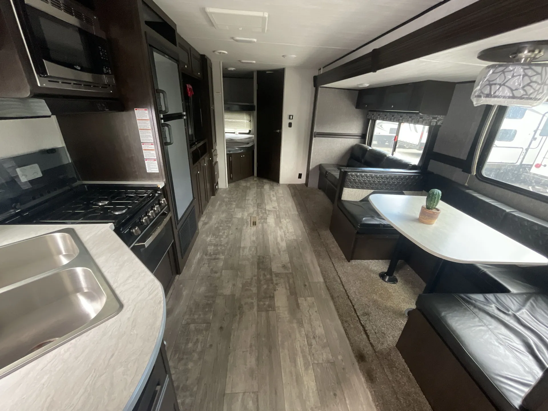 2019 Heartland Pioneer BH280 — living area main