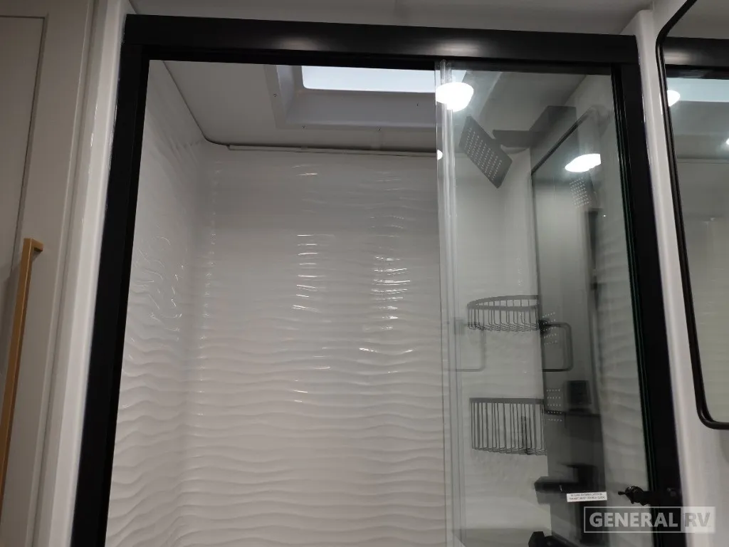 2026 Brinkley Model G 3970, Photos photo 19