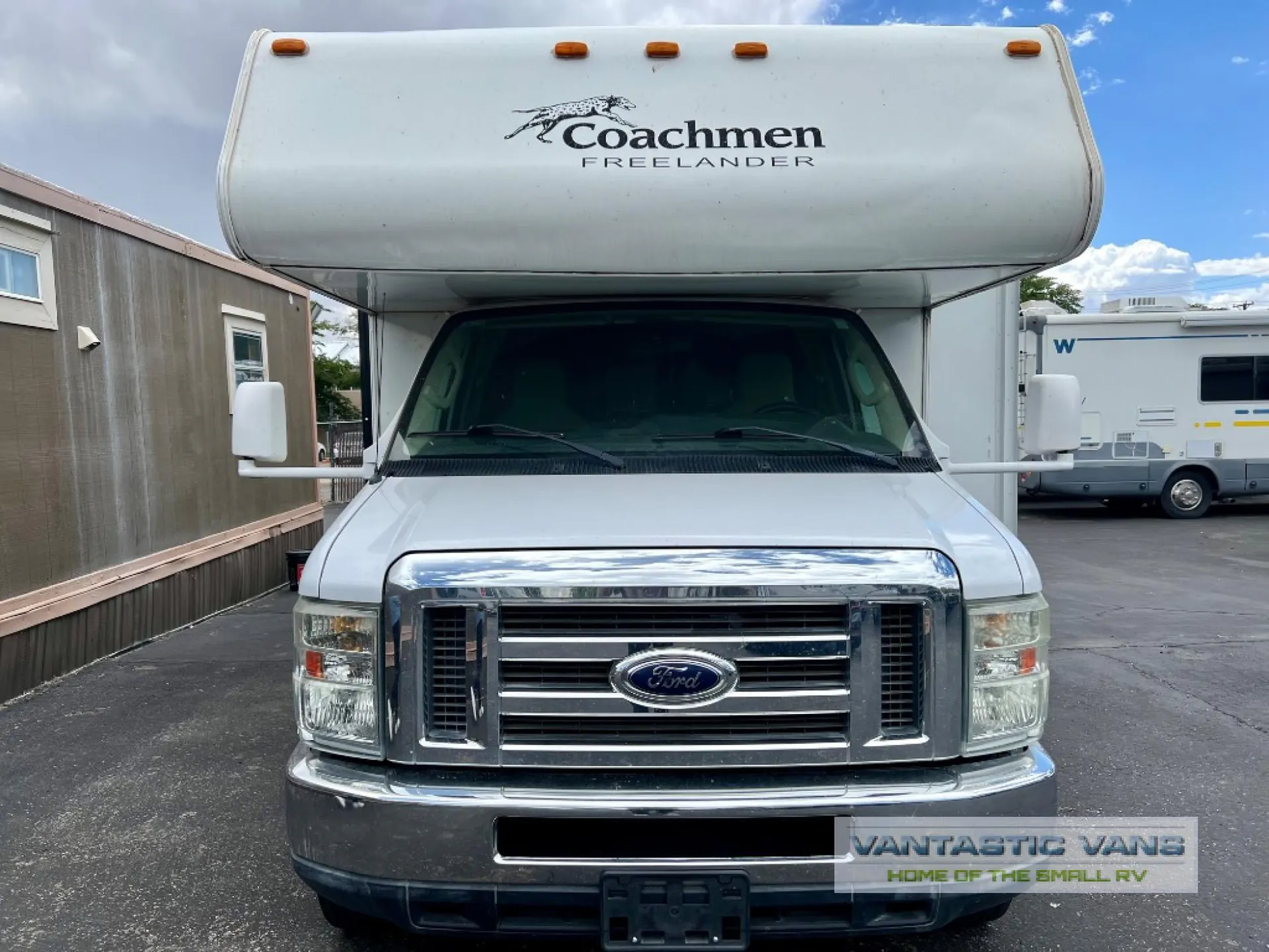 2011 Coachmen Freelander 30 QB - Photo 3