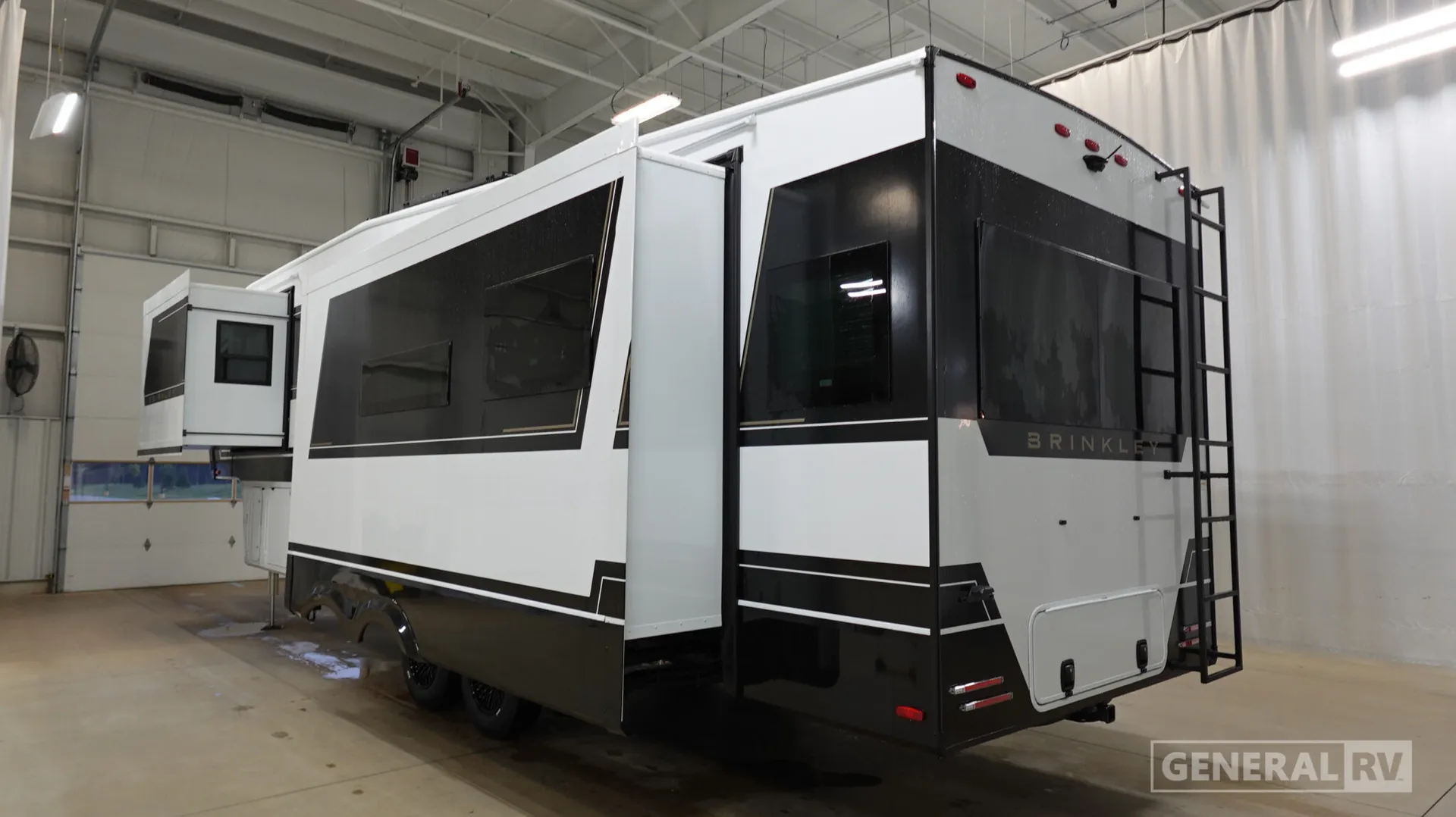 2026 Brinkley Model Z 3100 - Photo 4