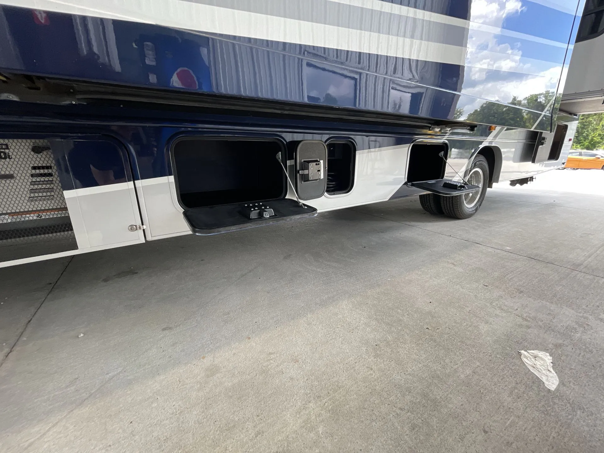 2025 Entegra Coach Esteem 29V - Photo 4