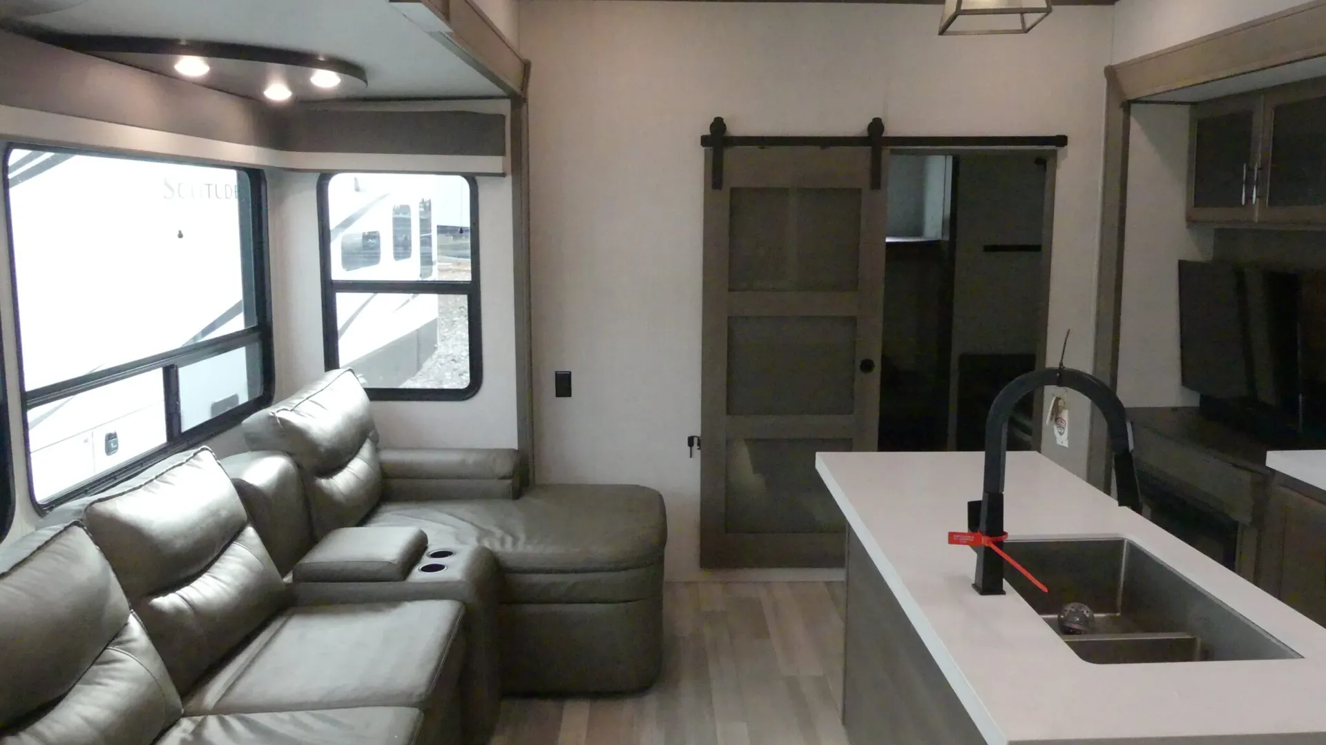 2024 Grand Design Solitude S-Class 3740BH - Photo 3