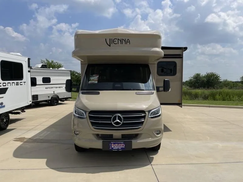 2026 Renegade RV Vienna 25RMC - Photo 4
