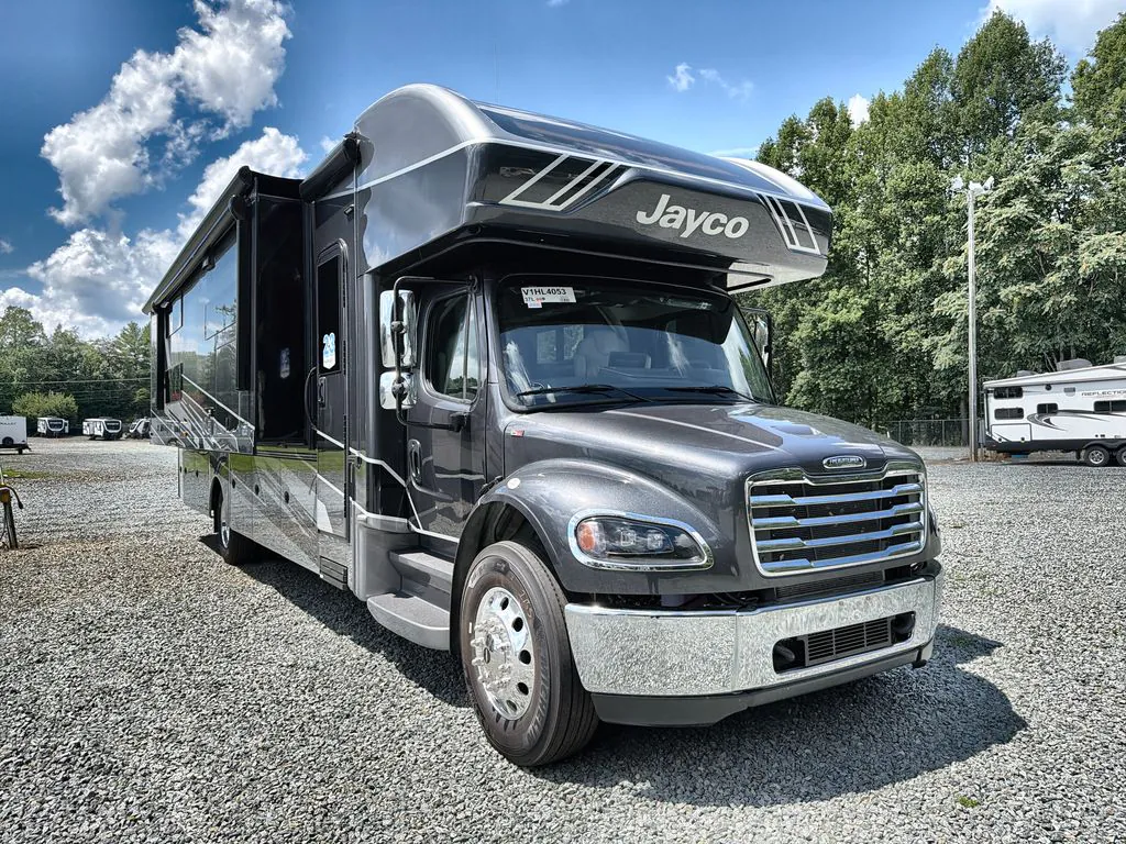 2027 Jayco Seneca 37L dealer photo 1 from Blue Compass RV