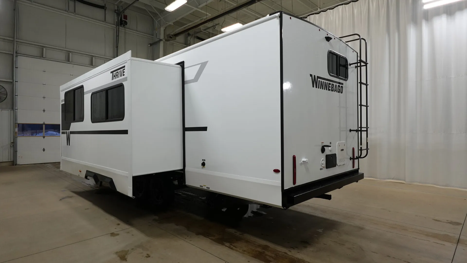 2026 Winnebago Thrive 28BHS - Photo 4