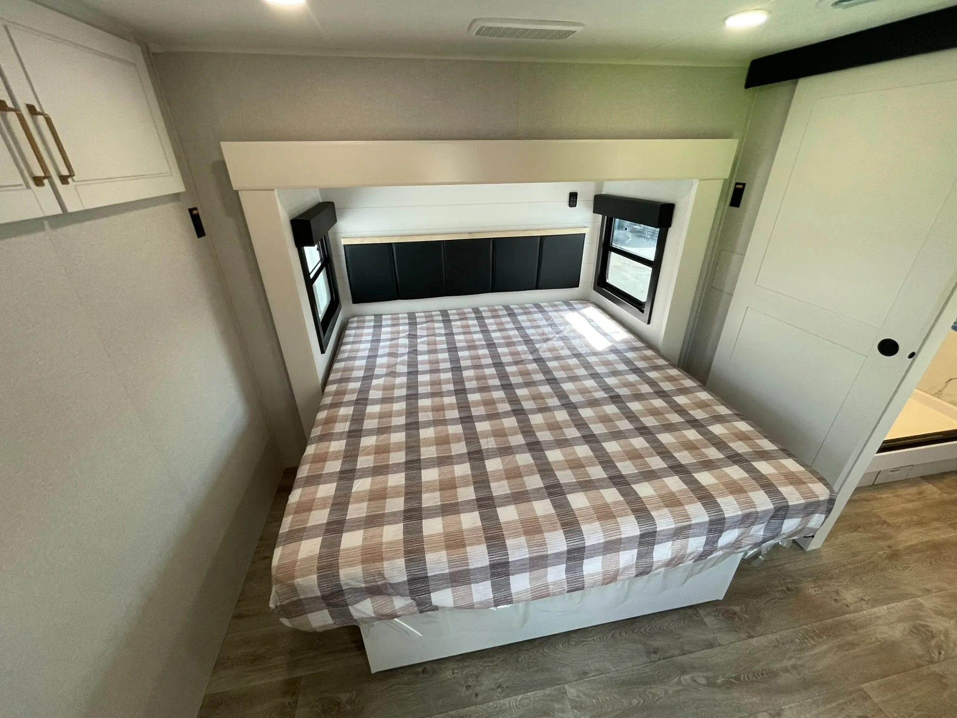 2026 Jayco Eagle 370FBTS - Photo 4