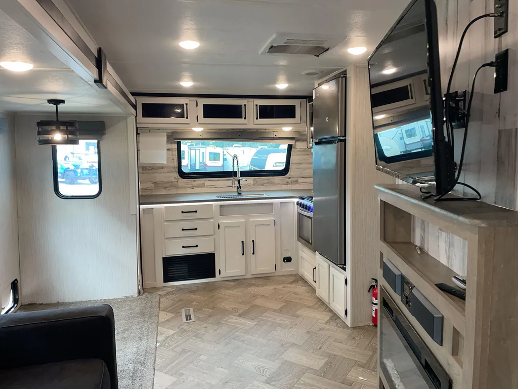2022 Forest River Puma 26FKDS, Photos photo 2