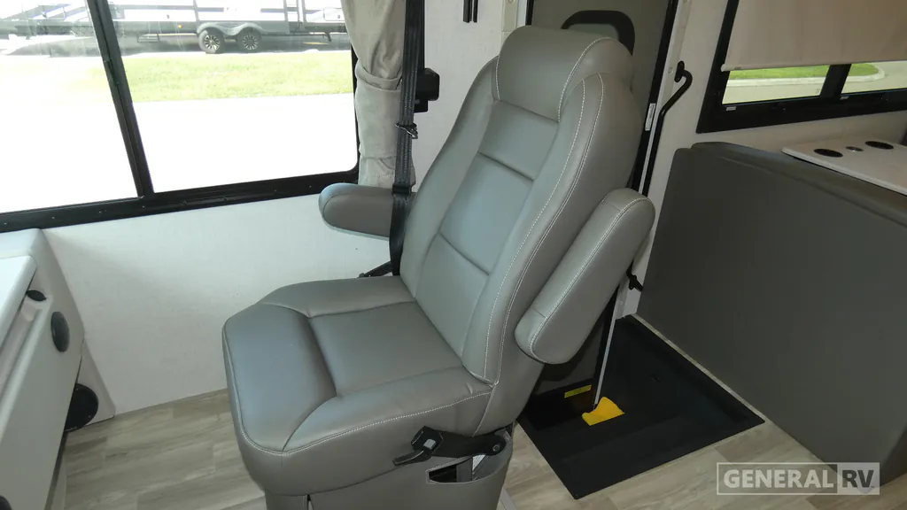2026 Thor Motor Coach Windsport 29L, Photos photo 13