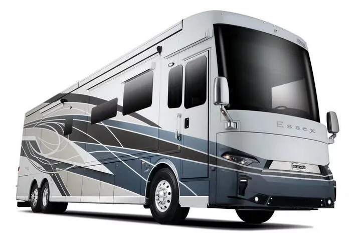 Newmar Essex 4569 exterior