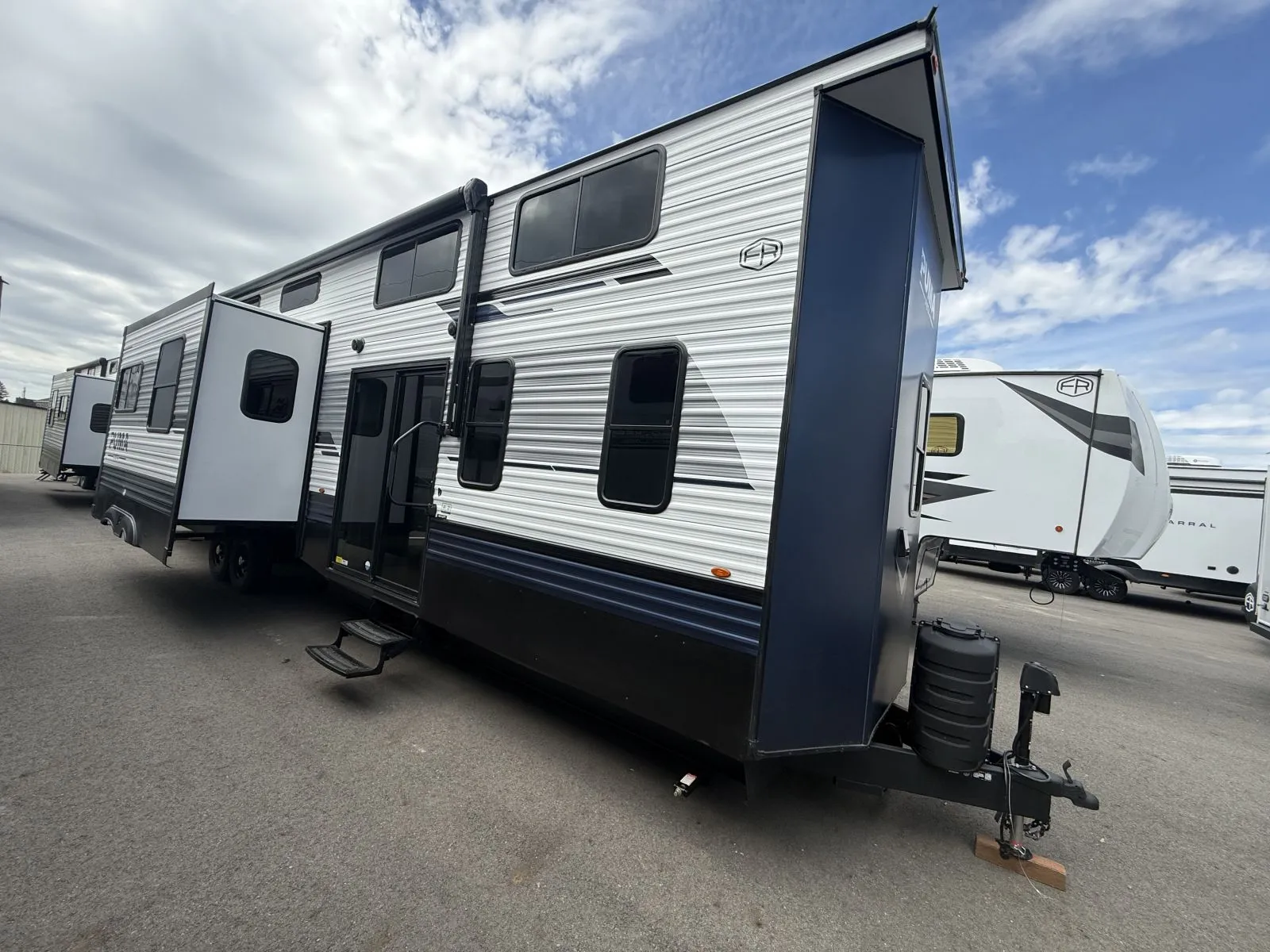 2026 Forest River Puma Vista 421LFT - Photo 2
