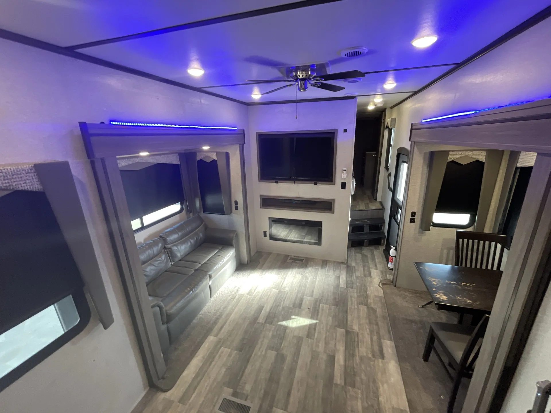 2021 CrossRoads Volante VL3880MK High Profile — living area main