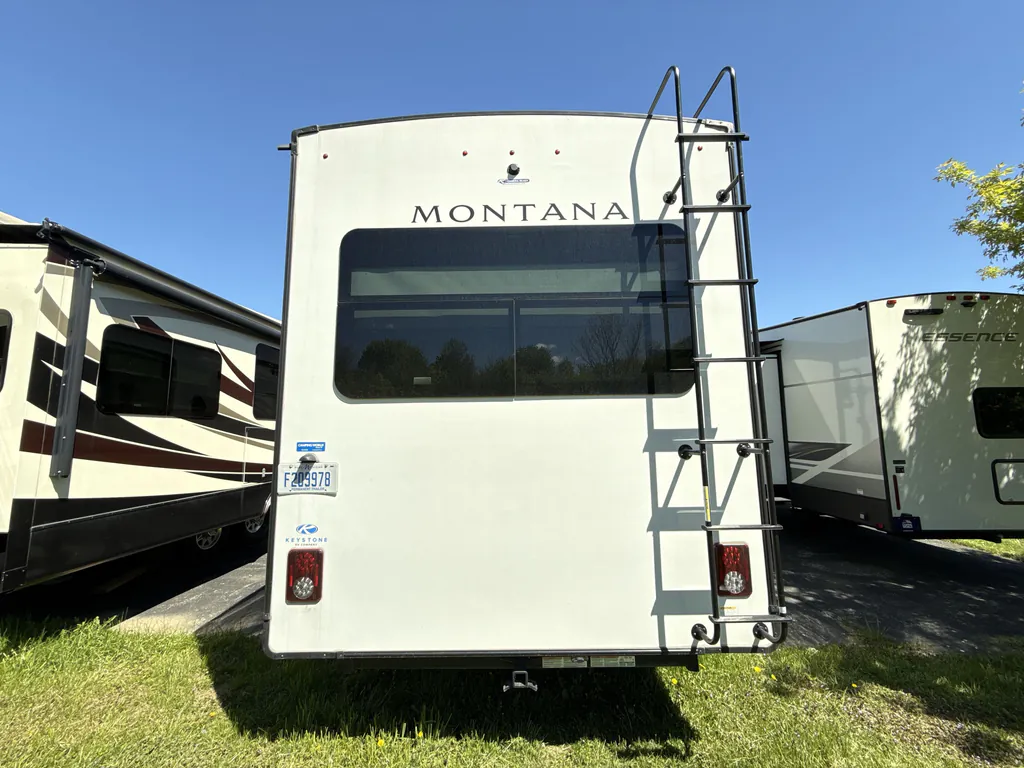 2024 Keystone Montana 3531RE, Photos photo 29