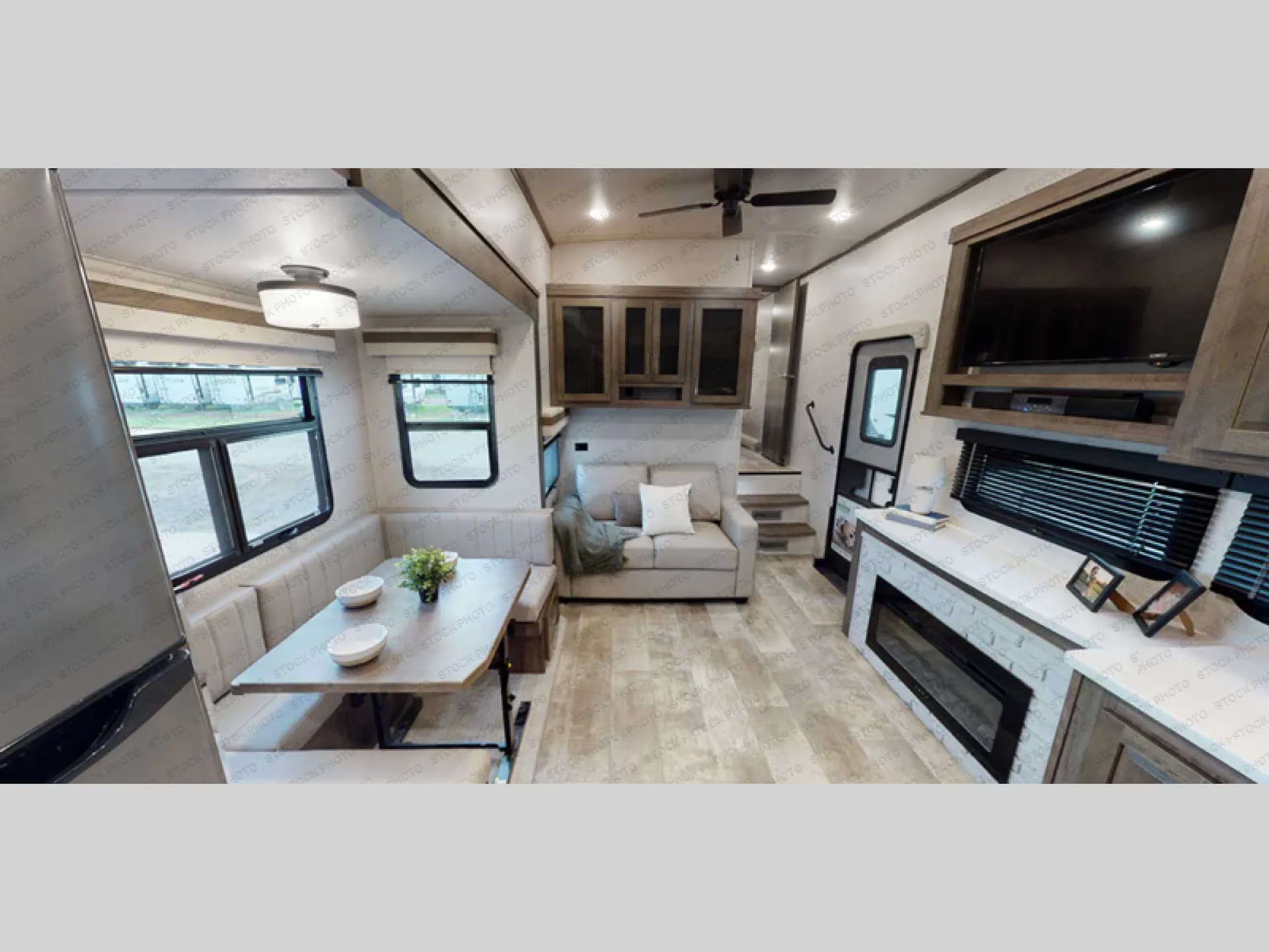 2023 Forest River Rockwood Signature 2891BH - Photo 4