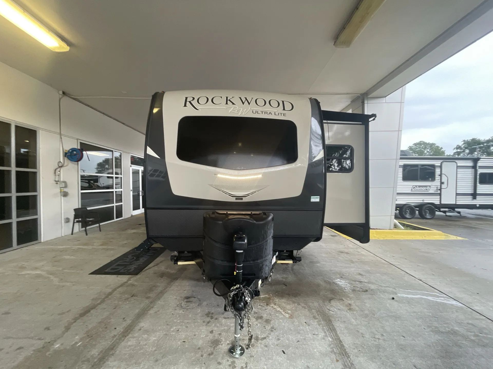 2021 Forest River Rockwood Ultra Lite 2614BS — campside