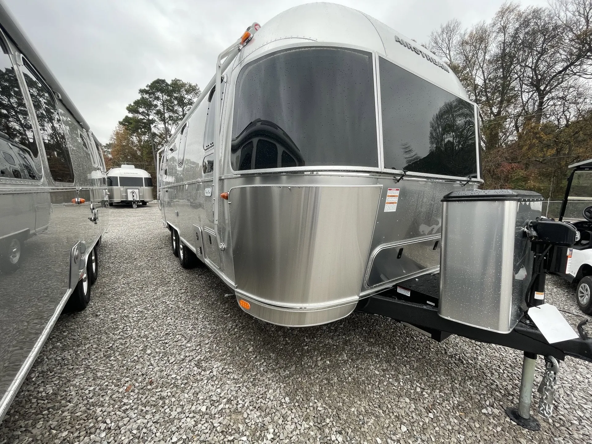 2026 Airstream Flying Cloud 25FB - Photo 2