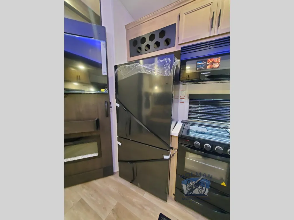 2027 Forest River Cherokee Timberwolf 39DC, Photos photo 33
