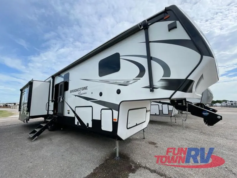 2023 Coachmen Brookstone 352RLD - Photo 2