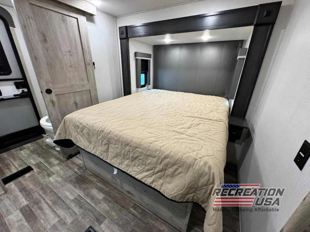 2023 Keystone Avalanche 390DS, Photos photo 36
