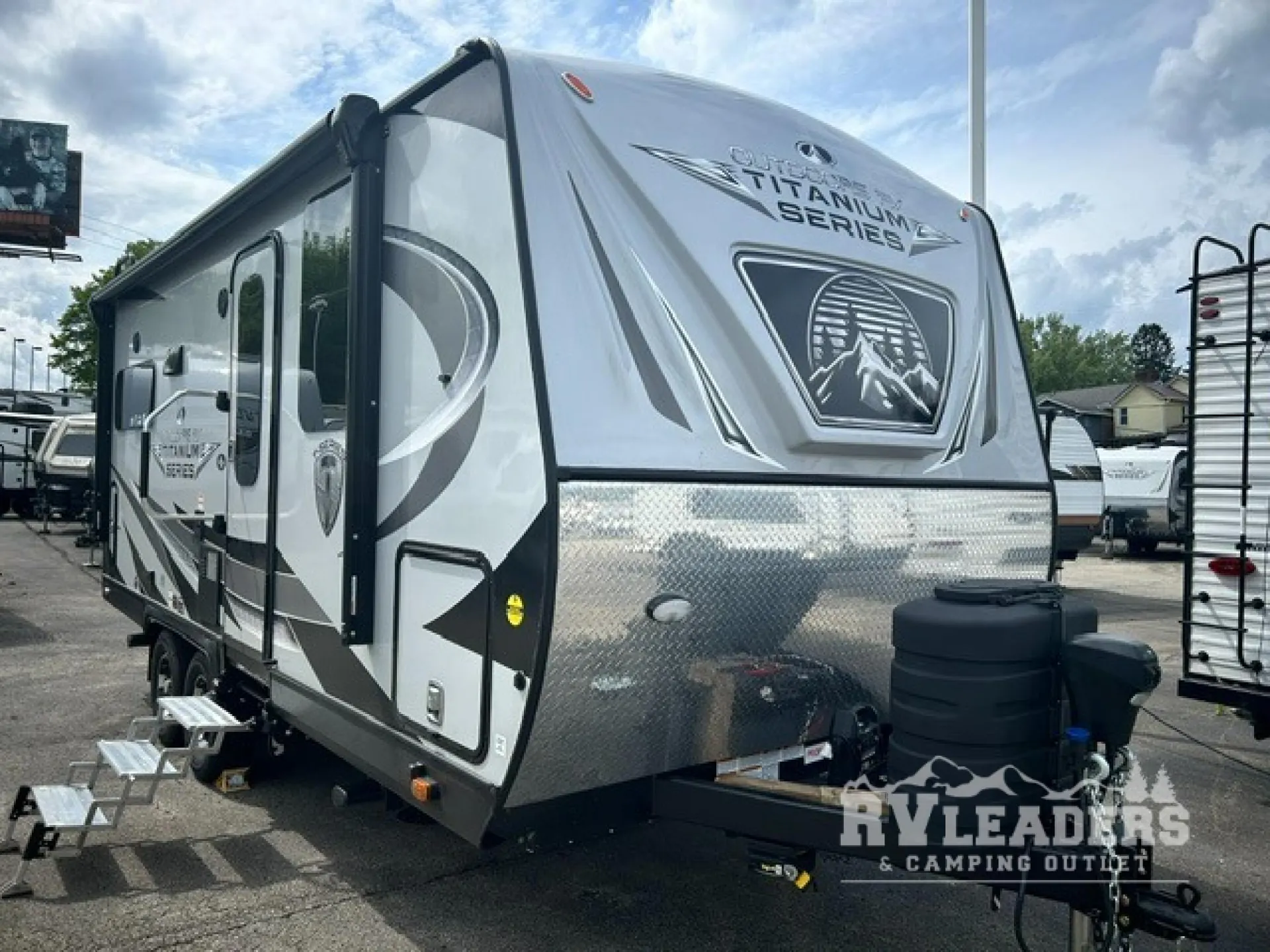 2026 Outdoors RV Creek Side Titanium Series 19MKS - Photo 2