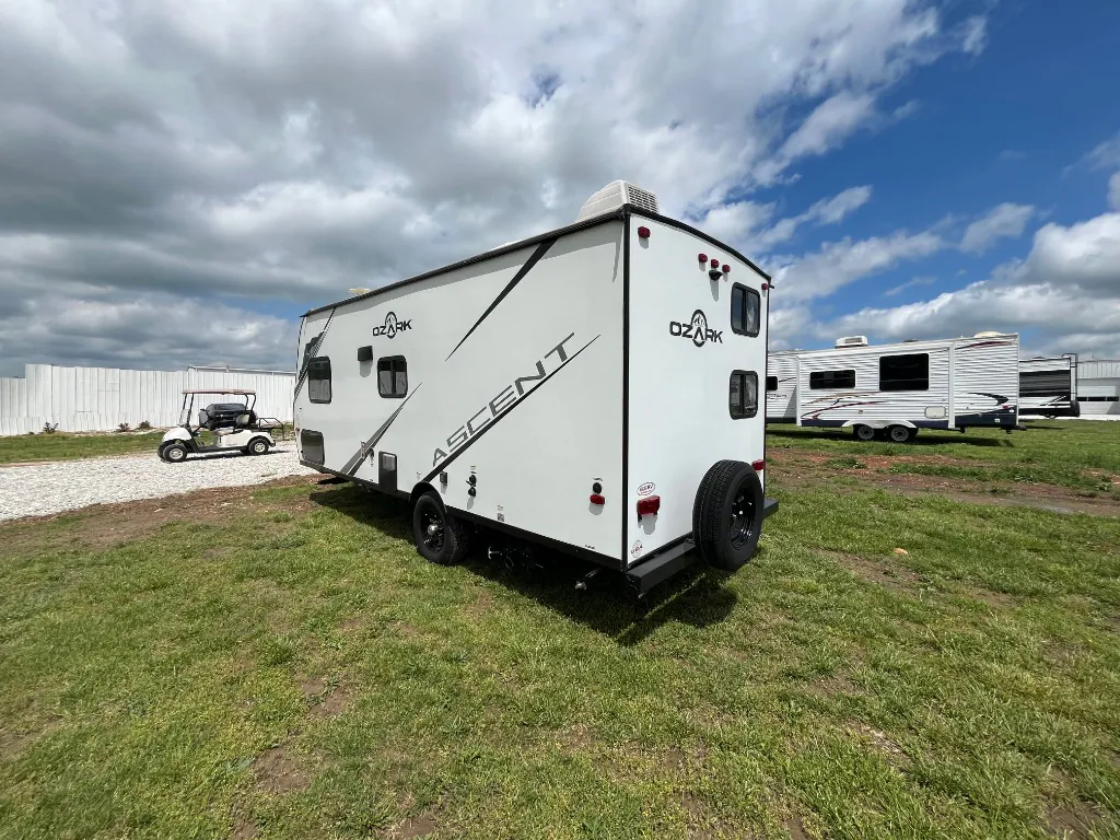 2022 Forest River Ozark 1650BHK — Photo 5