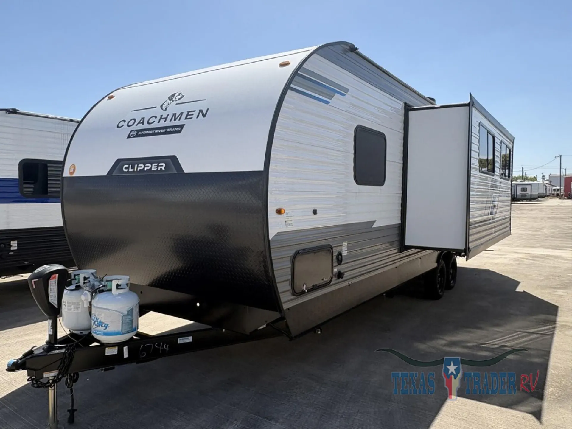 2025 Coachmen Clipper 25RB - Photo 3