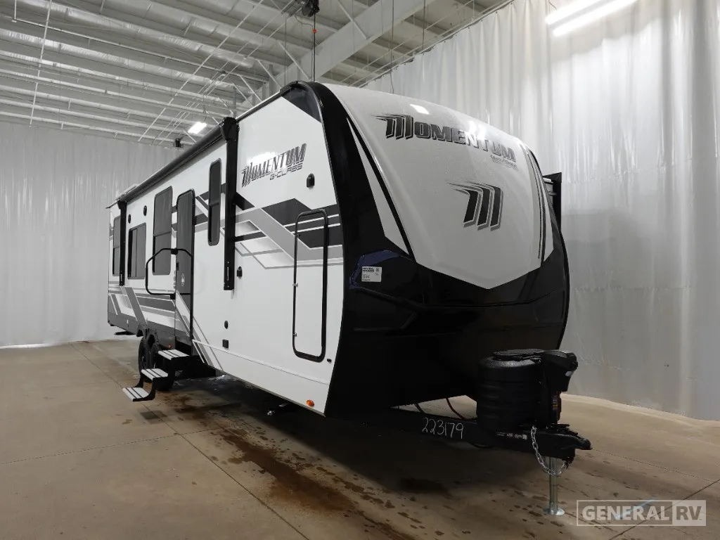 2026 Grand Design Momentum G-Class 30G - Photo 2