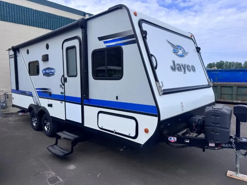 2018 Jayco Jay Feather 23B - Main photo