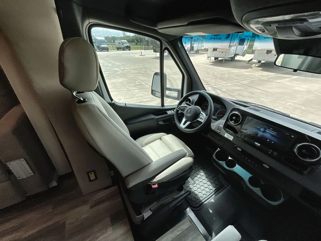 2026 Tiffin Wayfarer 25 XRW, Photos photo 14