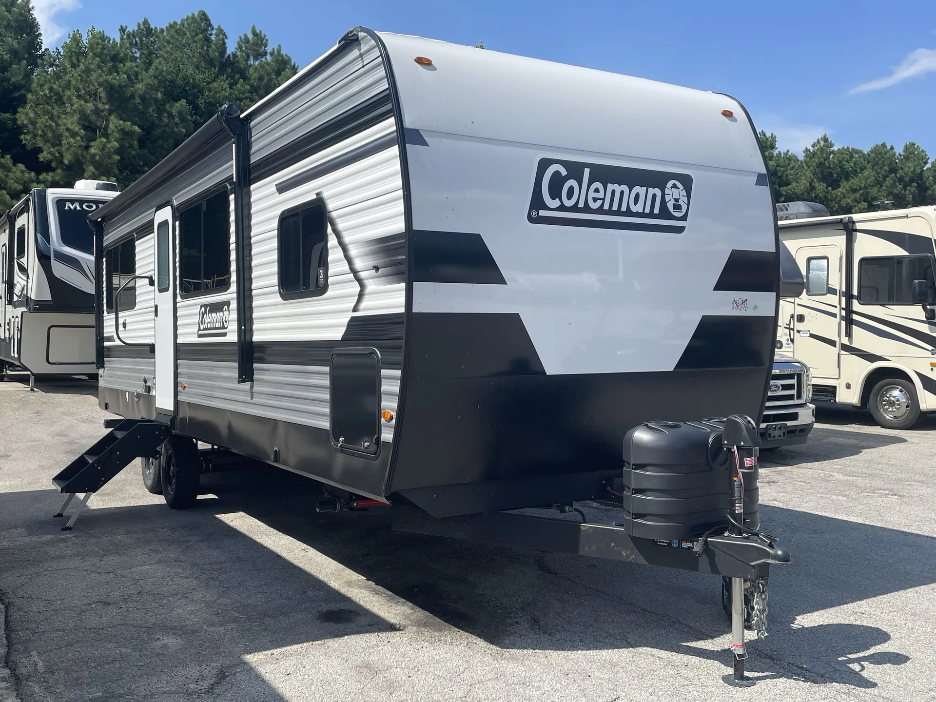 2027 Keystone Coleman Lantern 25REX dealer photo 1 from Camping World