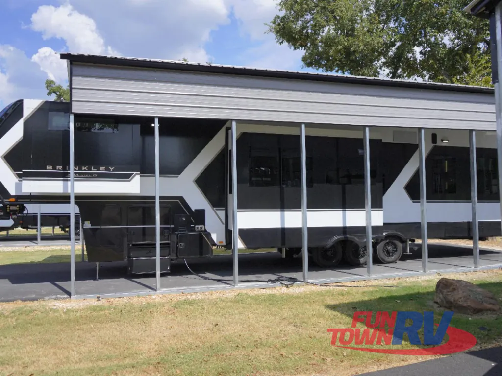 2027 Brinkley Model G 3970, Photos photo 6