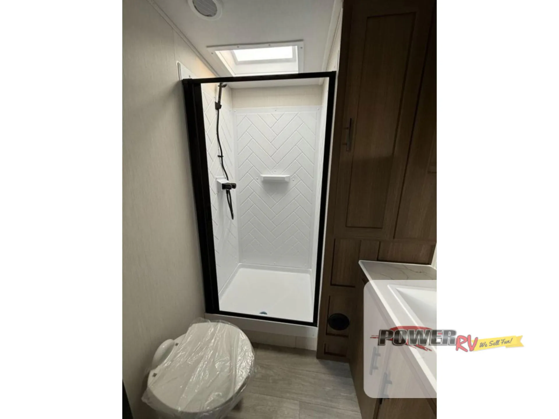 2026 Forest River Wildcat Maxx 305MBX dealer photo 10 from Power RV