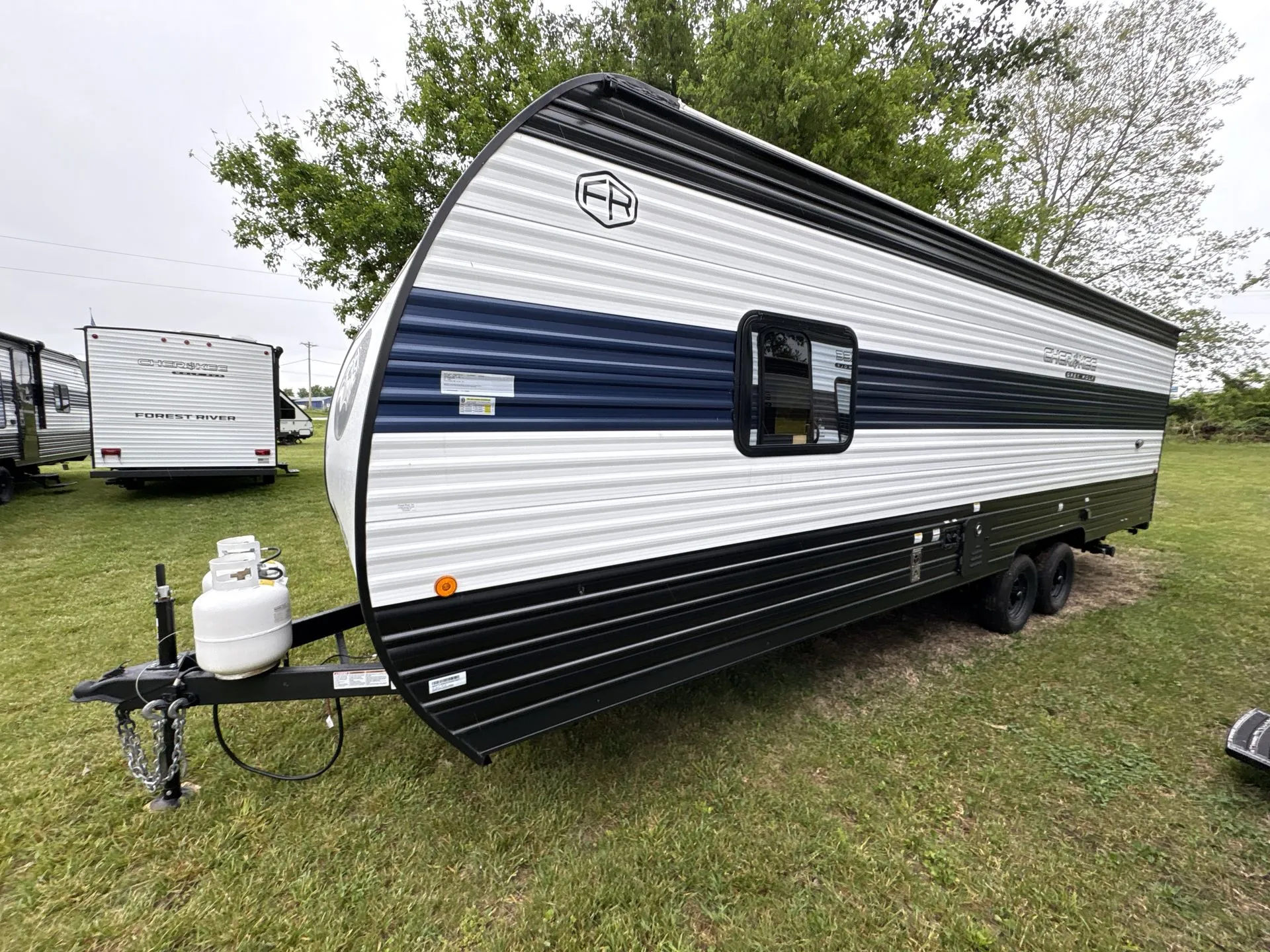 2026 Forest River Cherokee Grey Wolf 26LP — Photo 5