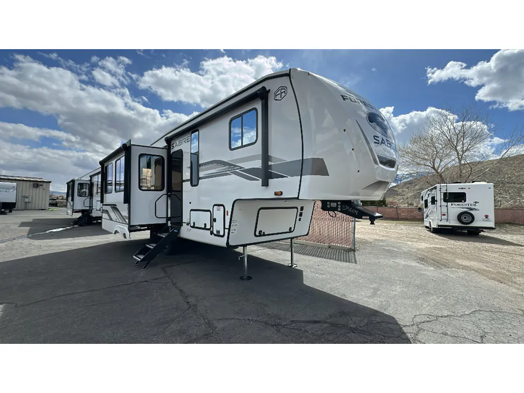 2025 Forest River Sabre 25RLS - Photo 2