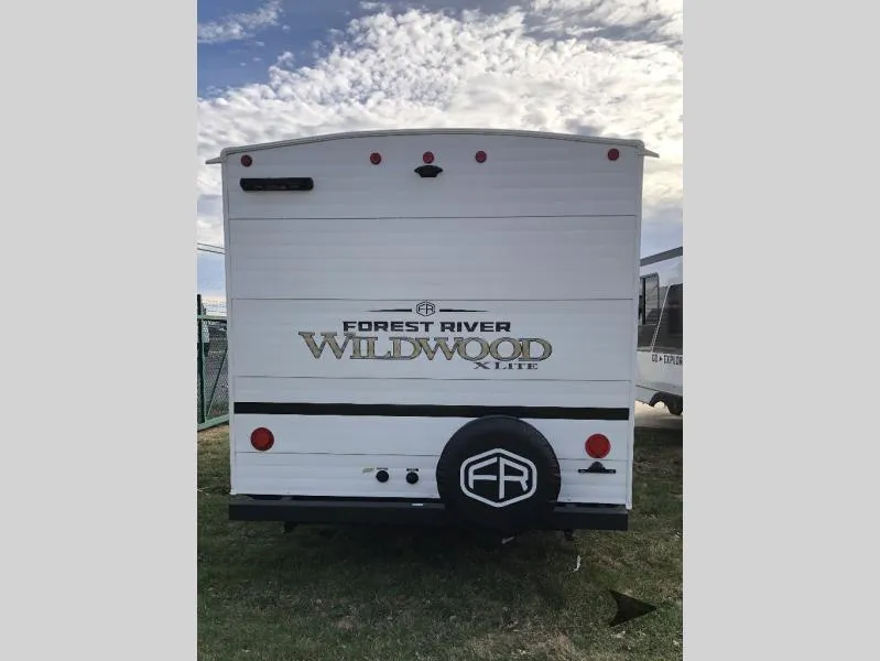 2026 Forest River Wildwood X-Lite 273QBXLX - Photo 3
