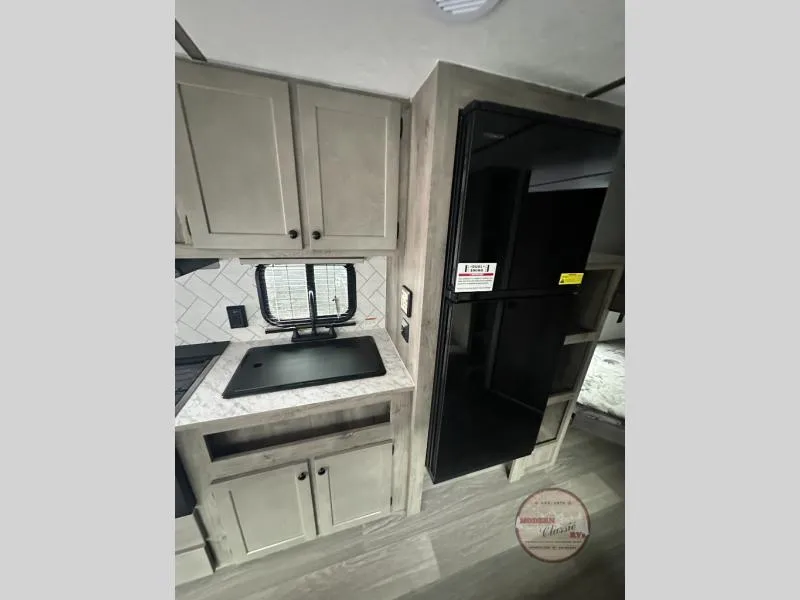 2026 Sunset Park RV Sun Lite LTD 21DB - Photo 3