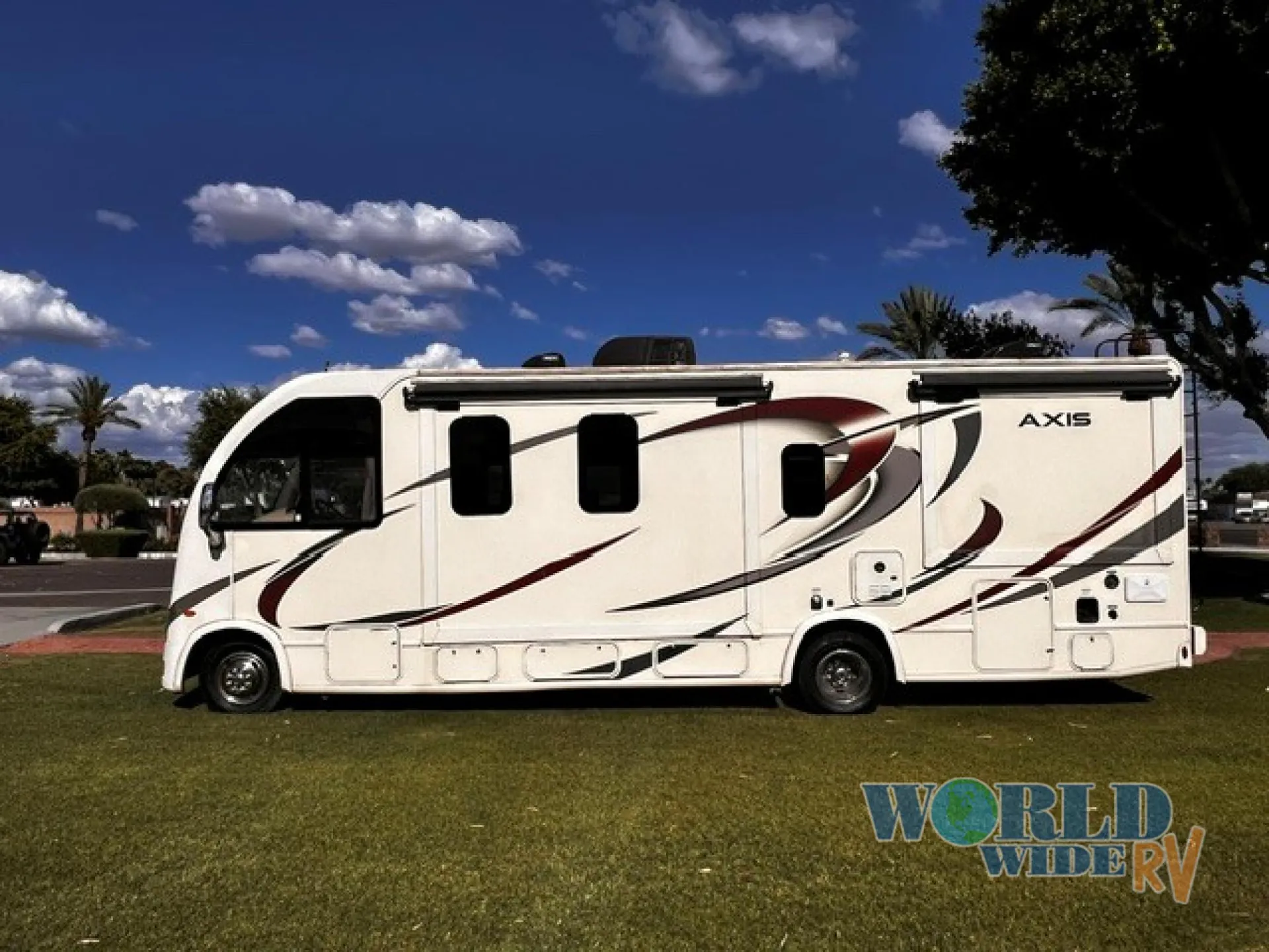 2018 Thor Motor Coach Axis 27.7 - Photo 4