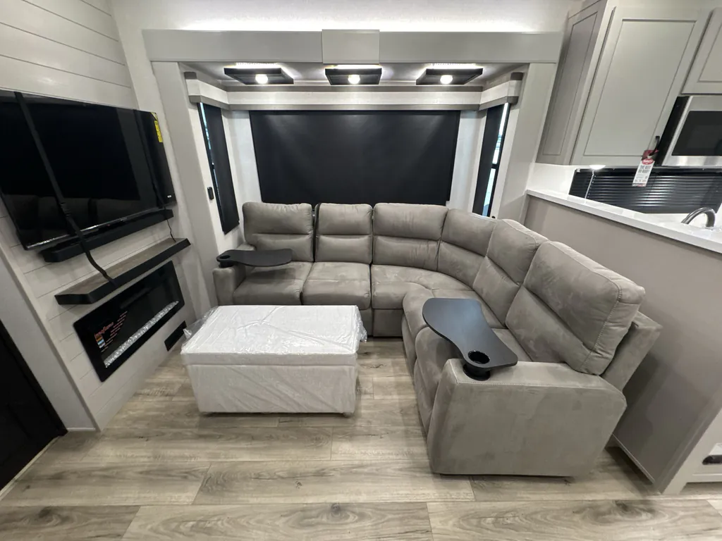 2026 Jayco North Point 395DSDB, Photos photo 9