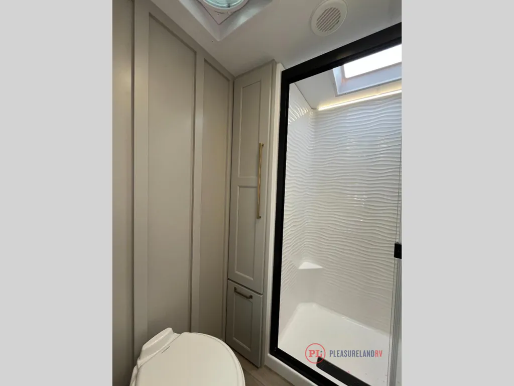 2026 Brinkley Model G 3970, Photos photo 22