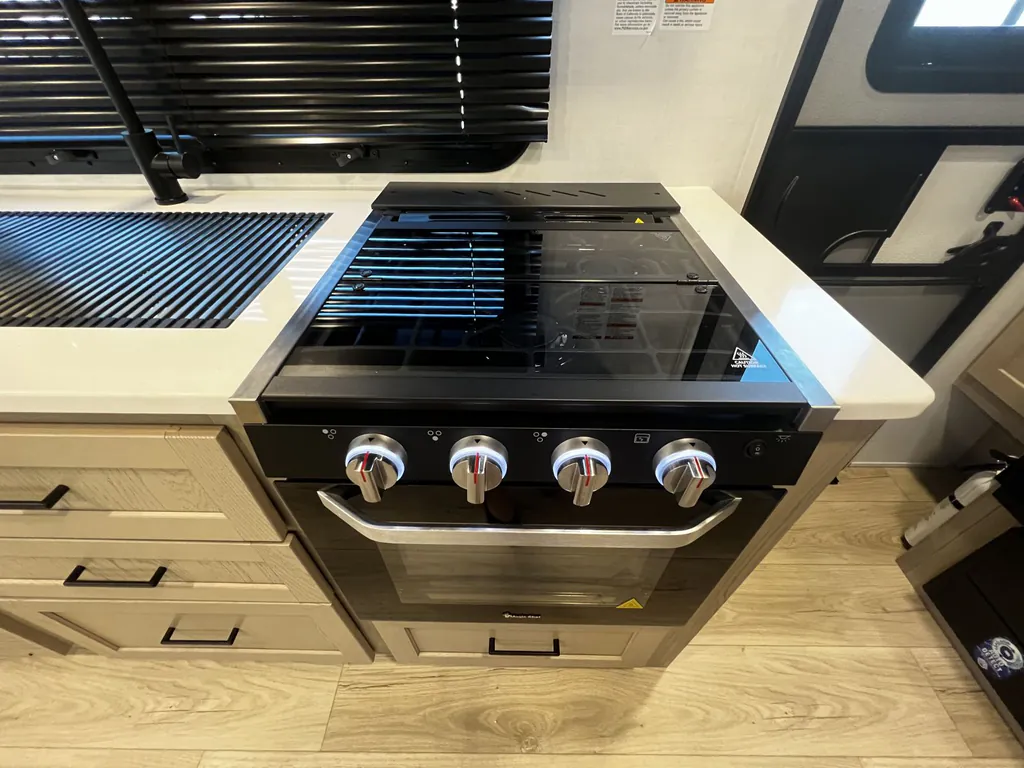 2026 Forest River Rockwood Mini Lite 2109S, Photos photo 11