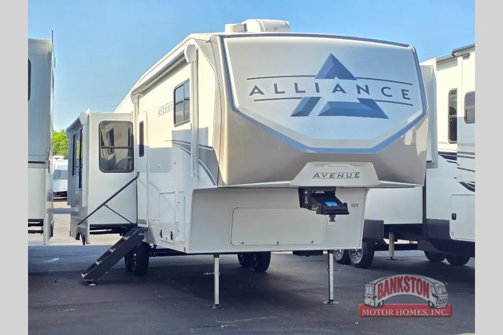2026 Alliance RV Avenue 32RLS - Photo 2