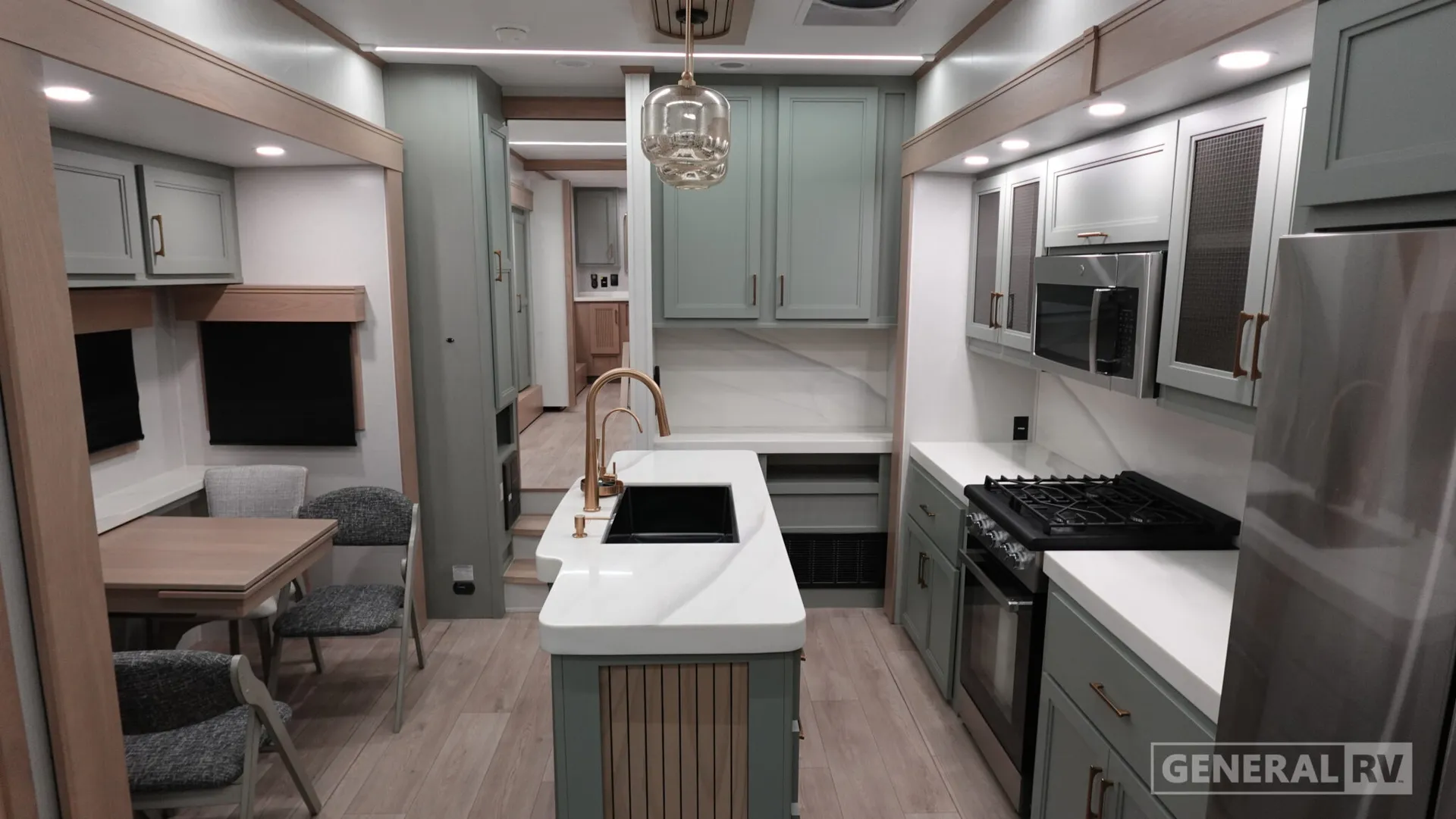 2026 Crossroads RV Redwood 420FL - Photo 3