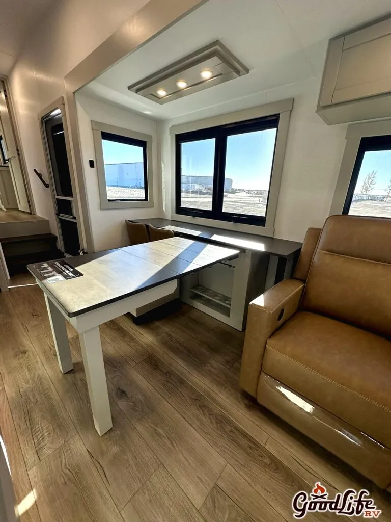 2026 Brinkley Model Z 3515, Photos photo 62
